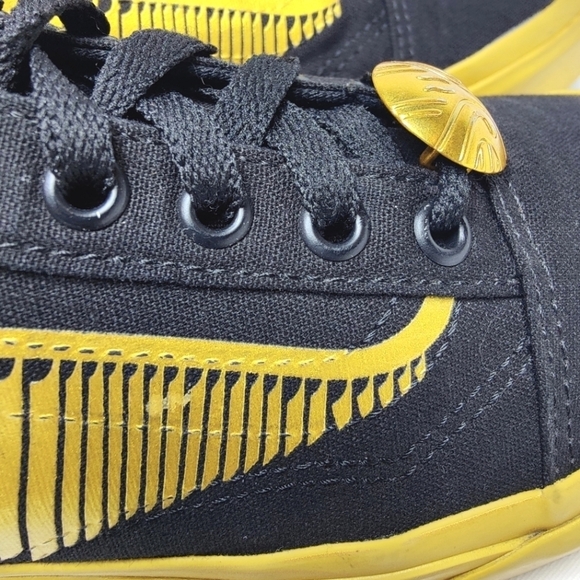 VANS X Harry Potter Golden Snitch Old Skool Sneaker Black Gold Unisex Mn 6 Wm7.5 - Picture 8 of 14